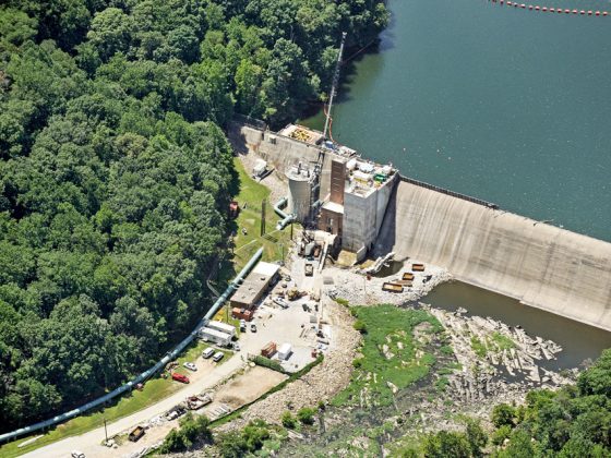 An aerial view of the Upper Occoquan Dam during construction.